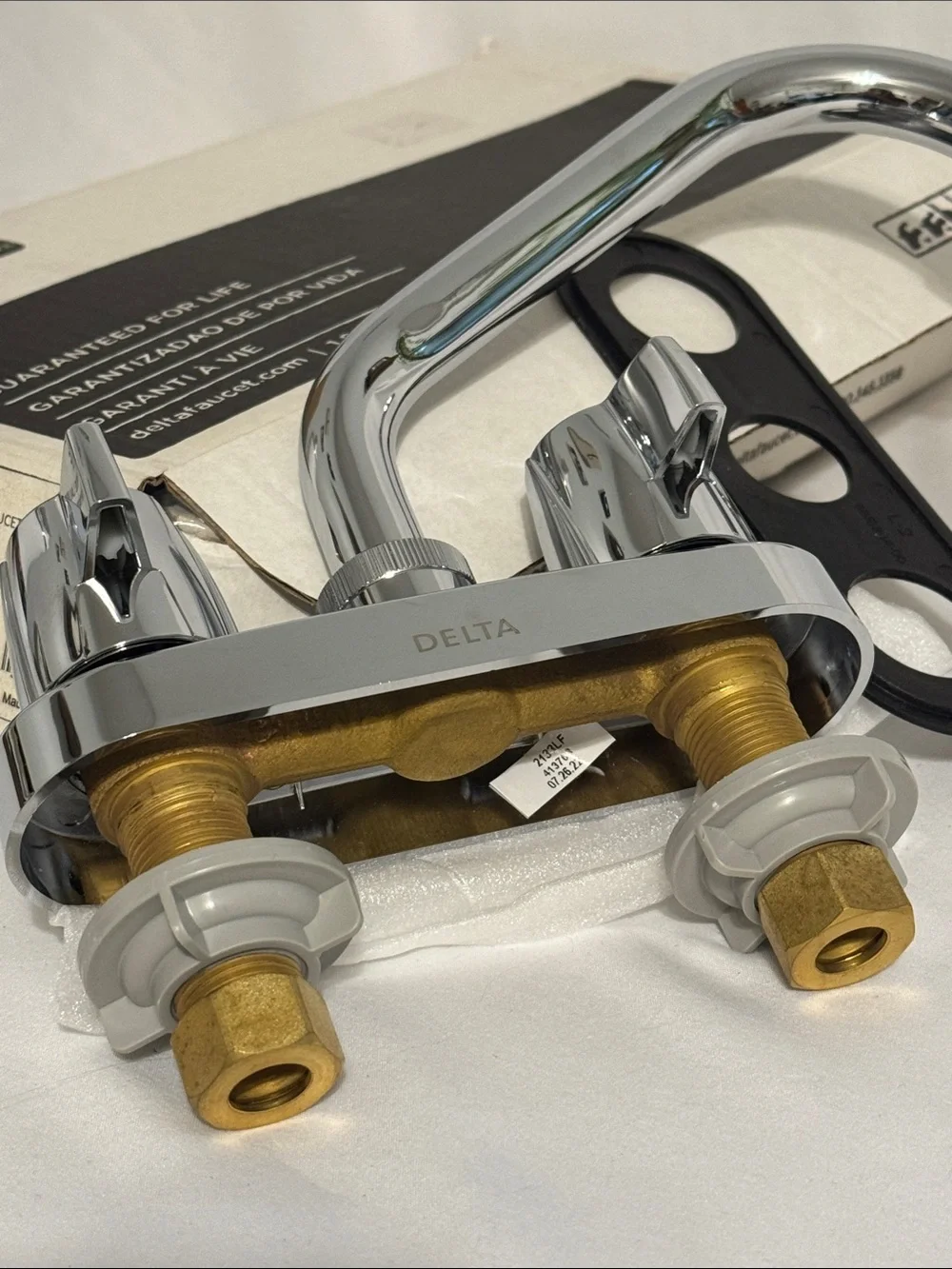 NEW Delta Two-Handle Sink Laundry Faucet in Chrome with Stream Straightener